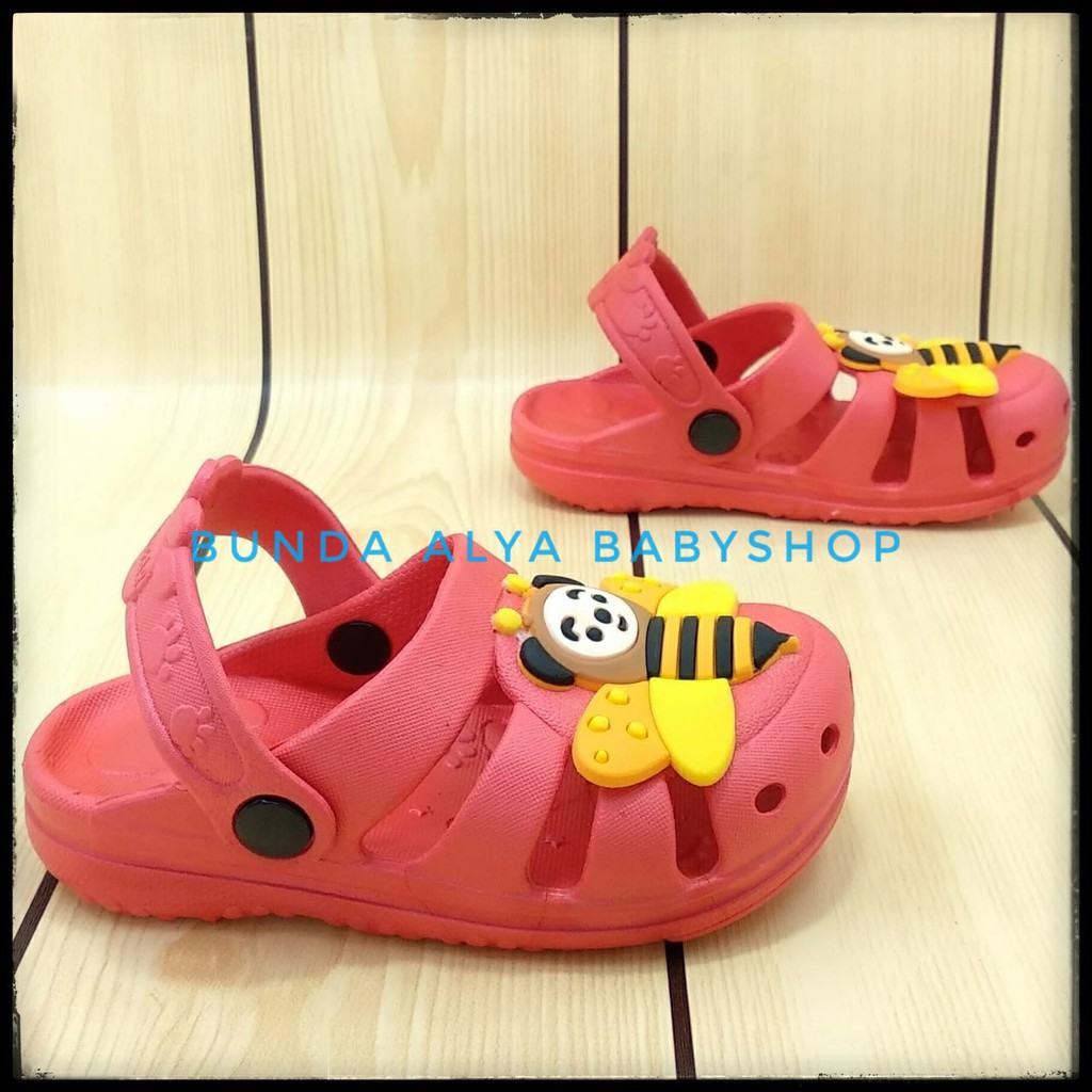 Sandal Anak Laki Karet Usia 2 3 4 Tahun MERAH BEE - Sendal Anak Cowok Cewek Karet Anti Licin Size 24-29 Motif Lebah