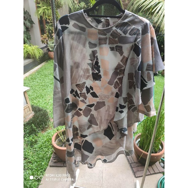 Preloved Ria Miranda Kami Haidee Orlin Blouse Tunik