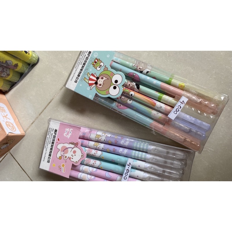 

Pulpen gel karakter 1