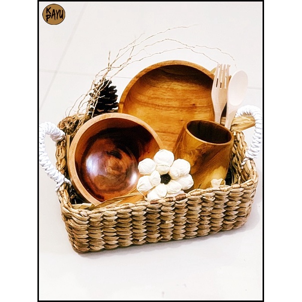 

Hampers kayu Seri "Arimbi" /Kado Pernikahan/Souvenir/Gift/Seserahan