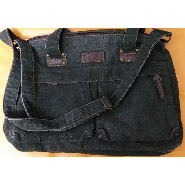 Tas Selempang Triset - Sling Bag Wanita