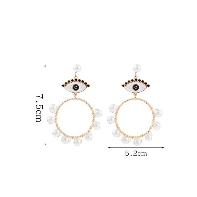 LRC Anting Tusuk Fashion Gold Eye Artificial pearl Earrings D44786