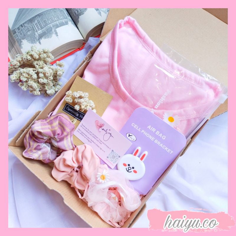 

[READY] Set Gift Box Kaos Hampers Kado Cewek Wisuda Ulang Tahun By Haiyu.co