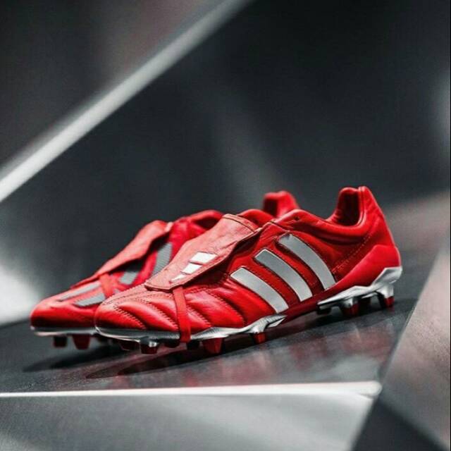 Sepatu bola Adidas Predator Mania OG Leather