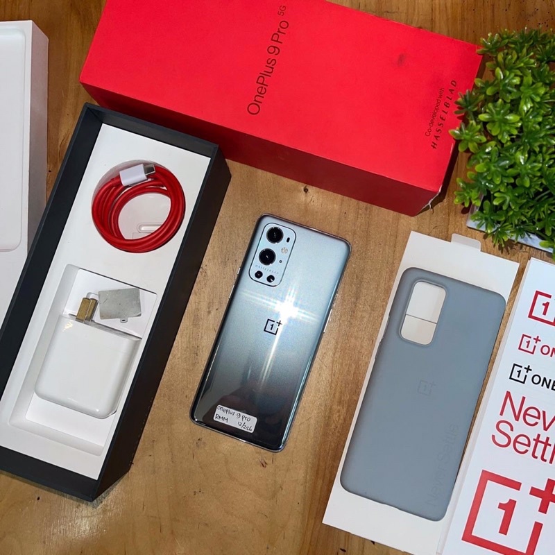 Oneplus 9 Pro 12/256GB Morning Mist Mulus fullset Original