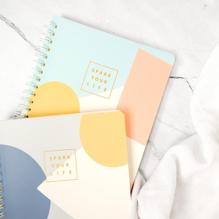 

[RESTOCK] Scandinavia Spiral Ruled Notebook A5 [CREATIV] - D Green White, A5