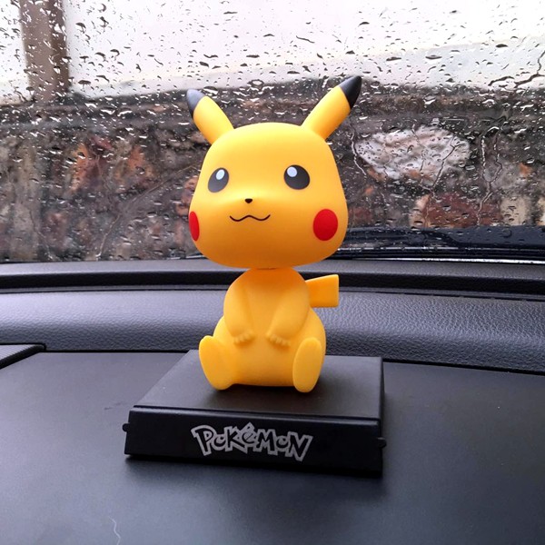 Boneka Figure Miniatur Pajangan Mobil Stand POKEMON PIKACHU Goyang Kepala Shacking Head Toy