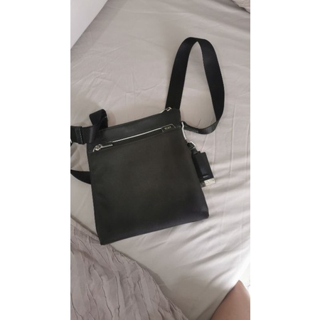 preloved TUMI tas pria