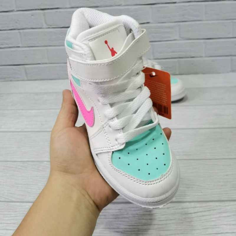 NIKE JORDAN KIDS Sepatu Sneakers Anak Perempuan Cewe Umur 1 Tahun Putih Sporty Dan Berkualitas