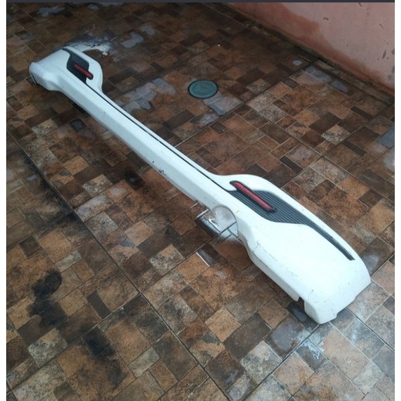 Body Kit belakang Daihatsu Ayla X Elegant 2016