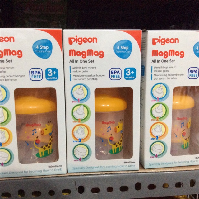 Botol Susu PIGEON Mag Mag Training Cup Set 180mL