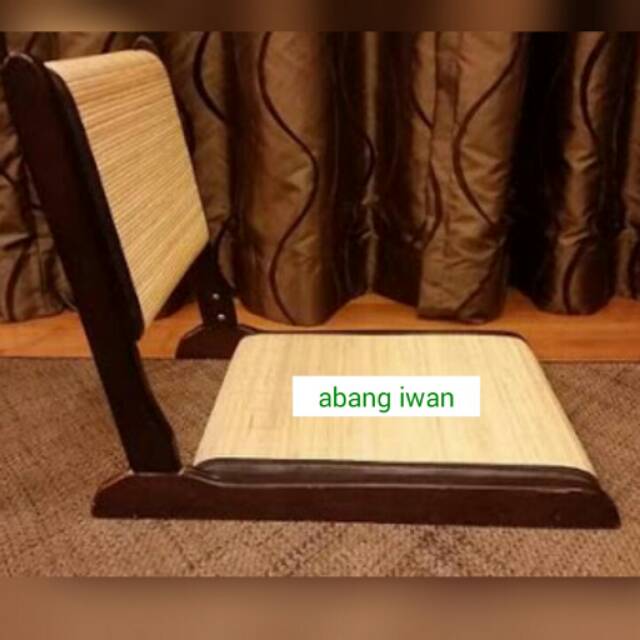 Kursi lipat, kayu dan rotan