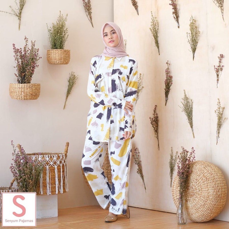 Senyum Pajamas