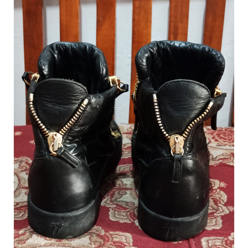 sepatu branded italy Giuseppe Zanotti Gold Plate 42 (preloved)