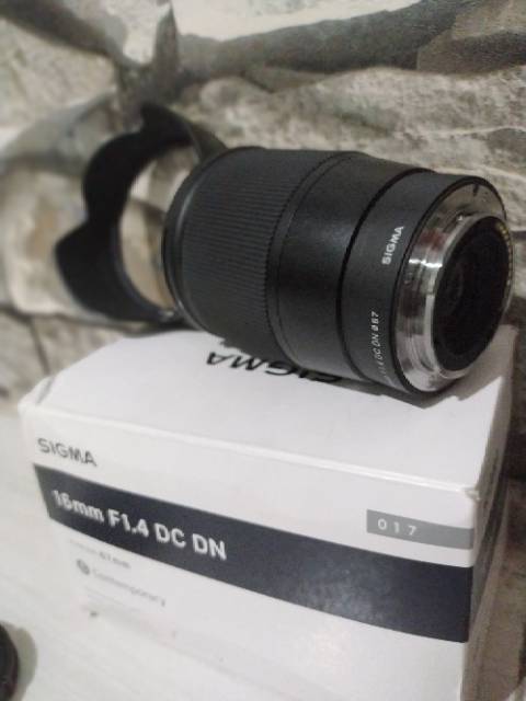 Lensa Sigma 16mm F1. 4 for SONY