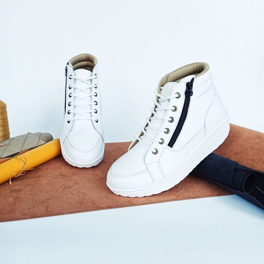 Boot Rits Sepatu Boot Tinggi Resleting Samping One Love | Sepatu Wanita | Fashion Wanita