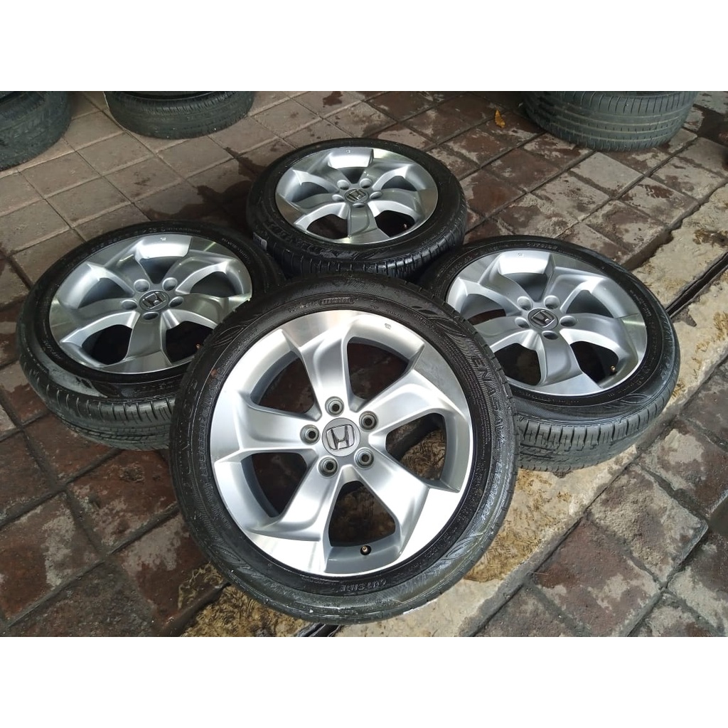 Velg Seken Copotan Mobil HRV Ring 17 plus ban Dunlop 205 55 R17 Bisa Untuk Eriga Terios Rush Inova g