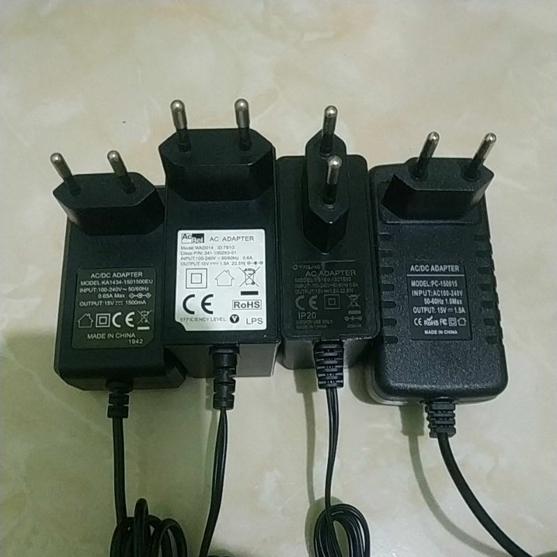 ADAPTOR 15V 1.5A