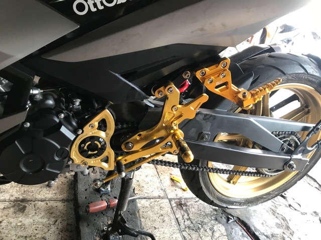 Cover Tutup Gear Depan Cnc Universal Buat Motor Vixion/Mx King/R15 V2/V3/Xabre