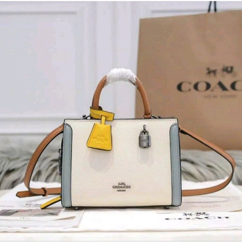 《READY》Coach Micro Zoe Crossbody Handbag