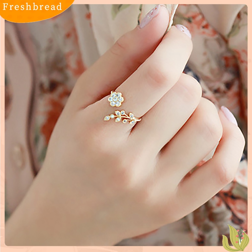 [Fresh] Cincin Open Finger Desain Ranting Bunga Hias Berlian Imitasi Adjustable untuk Wanita