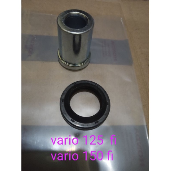 bosh roda dan seal vario 125/150 depan kanan