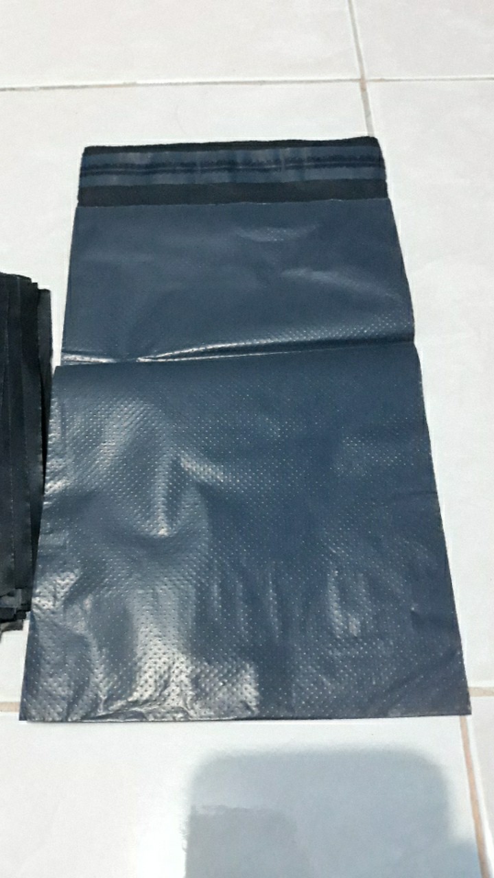 100 Pcs Polymailer 14 X 26 Cm Kantong Plastik Perekat Online Shop Poly Mailer - Isi 100