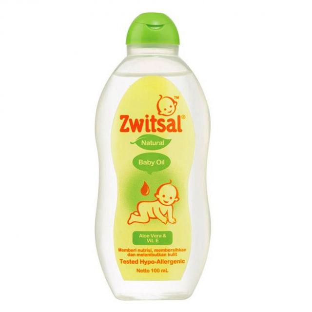 Zwitsal Baby Oil Natural Aloe Vera &amp; Vitamin E - 100ml