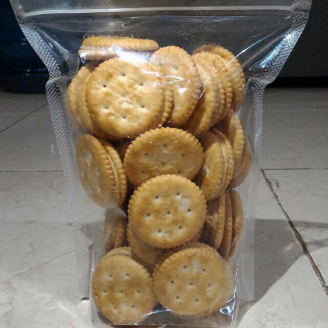 

Biskuit Kacang (Skippy Kacang) Julie's 500gr