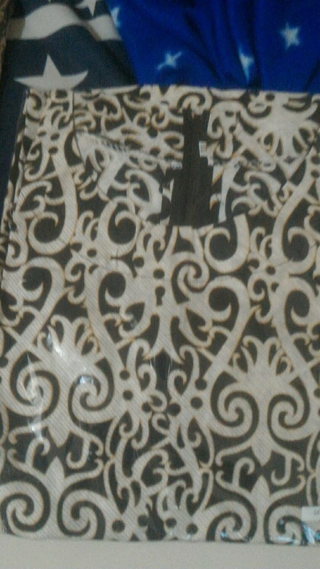 Couple Batik Motif Asmat Kalimantan