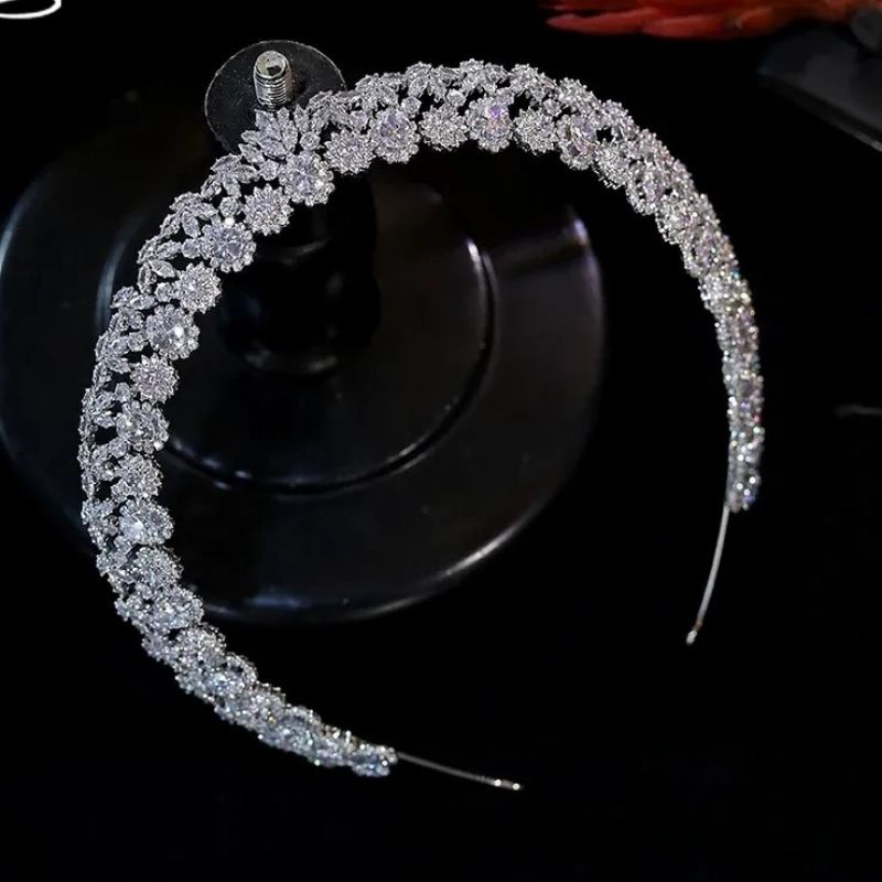 Zircon crown premium A001 mahkota wedding memanjang sampai telinga