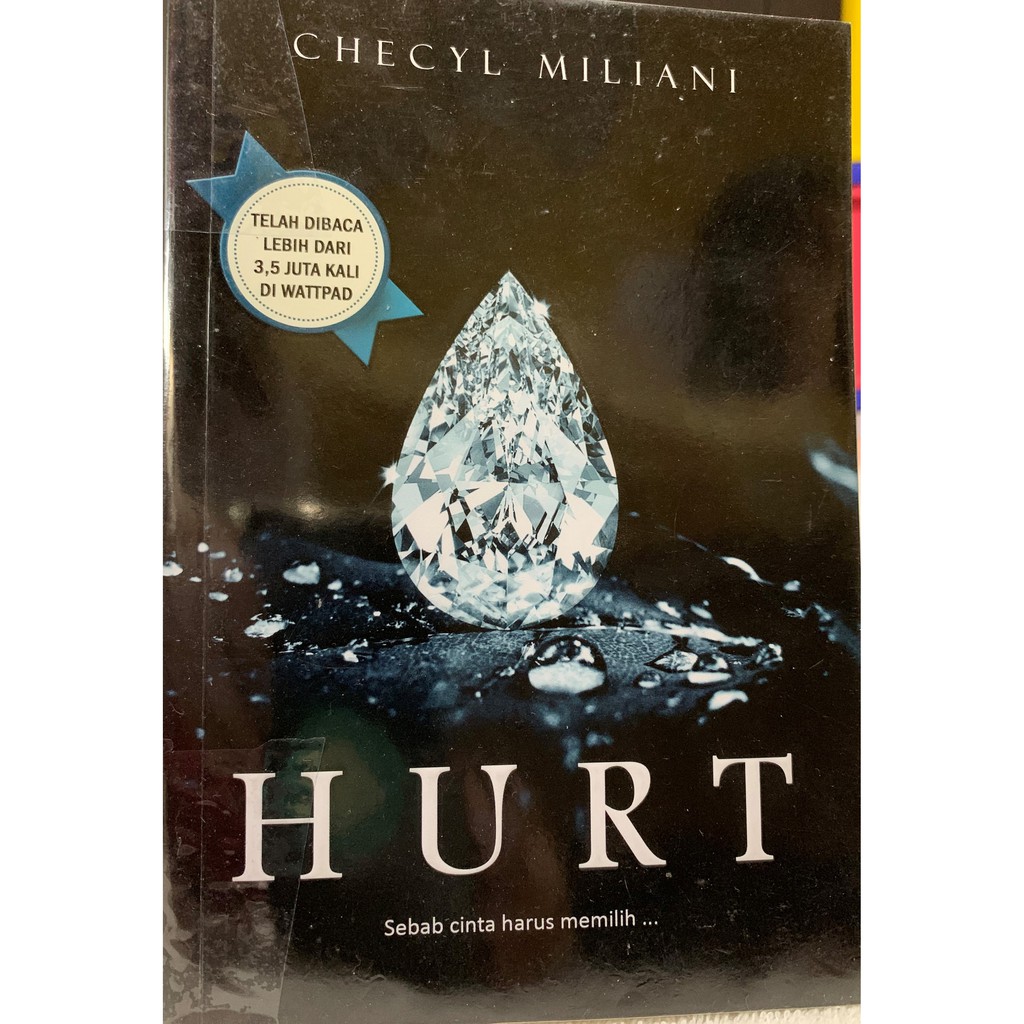 Buku Novel Hurt - Checyl Miliani