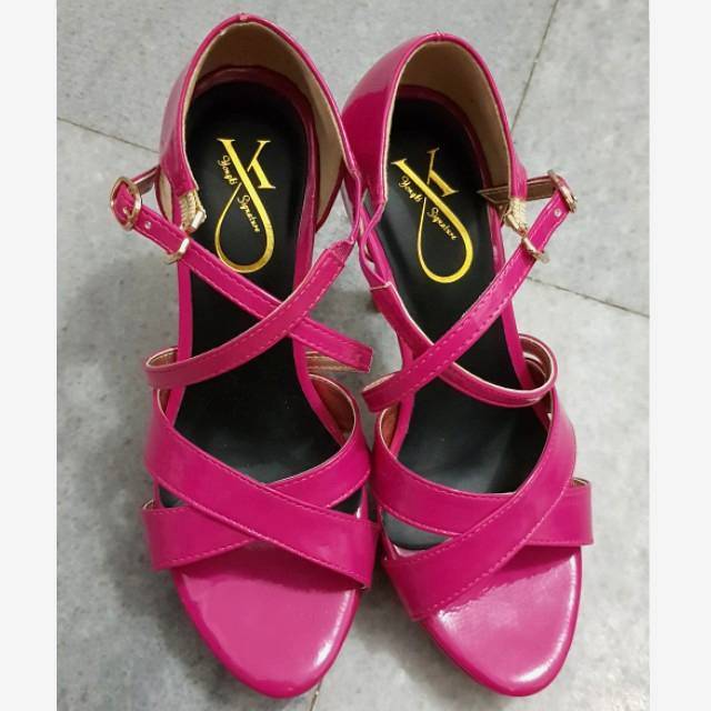 Yongki Komaladi Pink Fuschia Heels