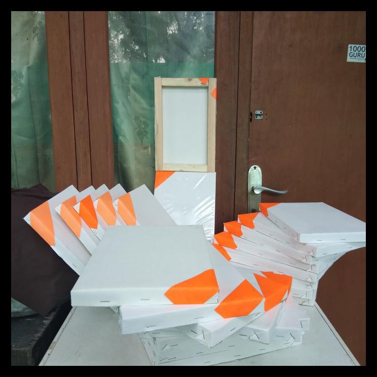 

Ready Kanvas Lukis 20 X 25 Cm (Media Lukis)