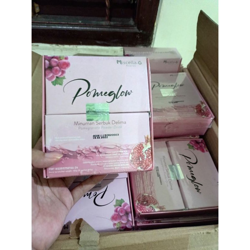 

POMEGLOW DRINK ISI 10/POUCH MINUMAN SEHAT CERAH DARI DALAM AMAN 100% ORIGINAL