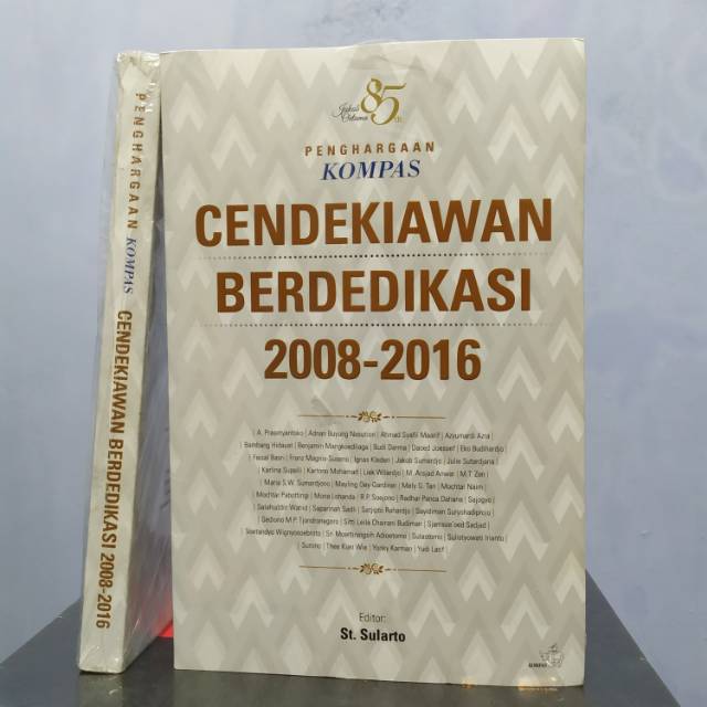 Cendekiawan Berdedikasi 2008-2016 - Ed. St. Sularto