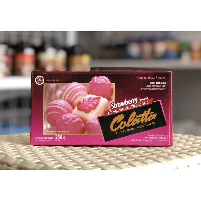 COLATTA Strawberry Compound Chocolate Coklat Batangan 250 gr