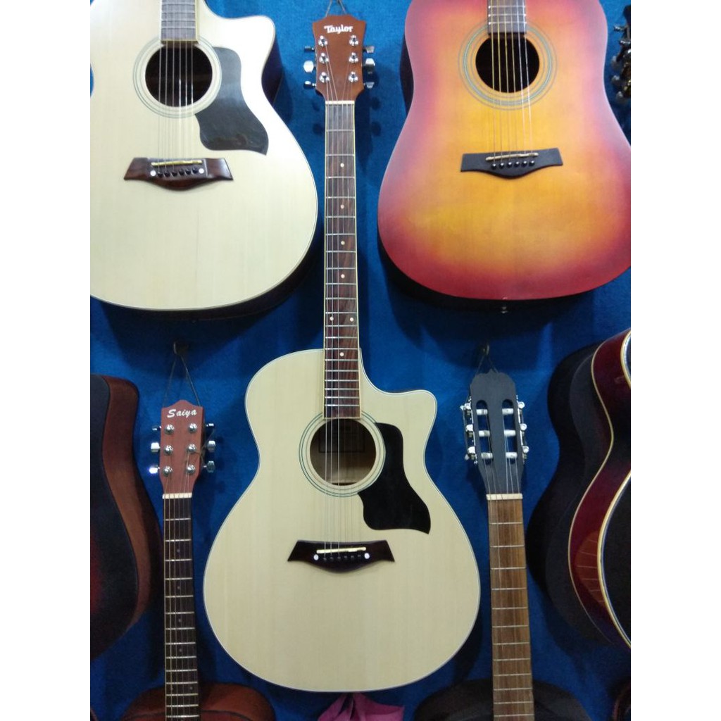 Gitar Akustik Merk Taylor Warna Natural Trusrod Cyprus Murah Jakarta