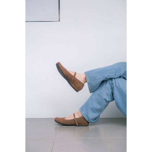 Eveseitch - Baca deskripsi produk - Sada Suede Flatshoes