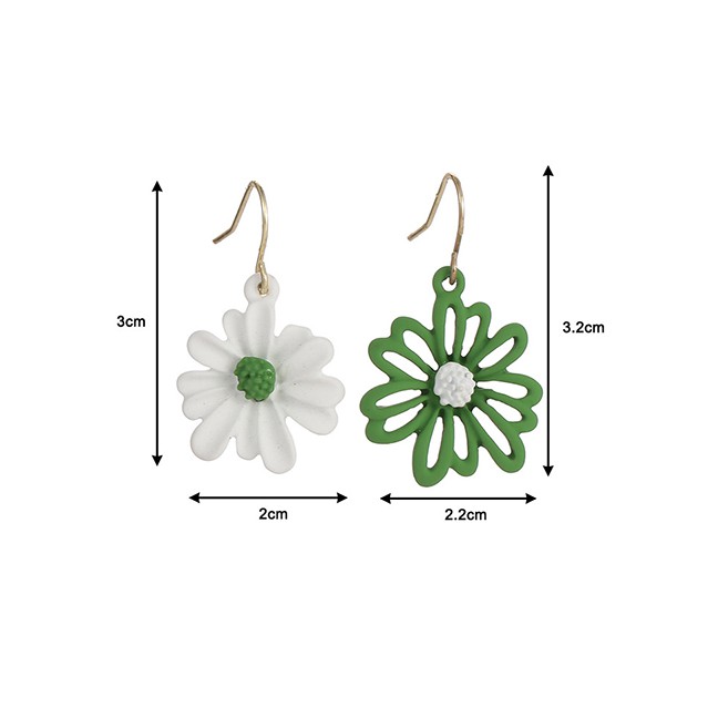 LRC Anting Gantung Fashion Asymmetrical Small Daisy Flower Alloy Contrast Color