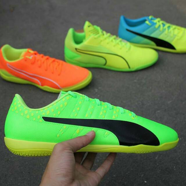 Sepatu Futsal PUMA EVOPOWER VIGOR 4 IT  (ORIGINAL)