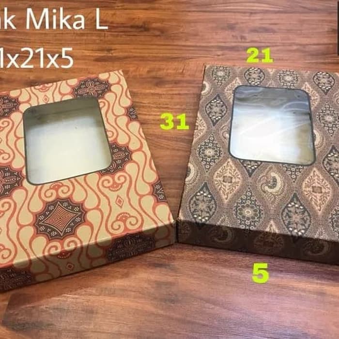 

Ready Stok Kotak Mika Gift Box L 31x21x5 Kotak Kado Box Bungkus Kemasan Souvenir [SALE]off40%