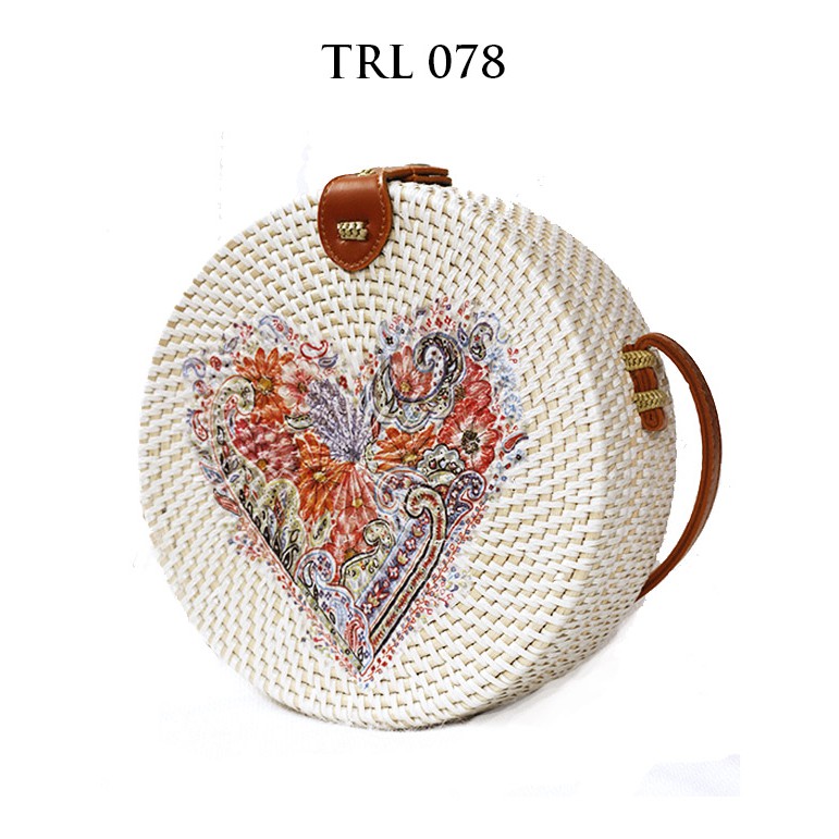 

Grosir Tas Rotan Bulat Murah Lukis Decoupage TRL078 Motif Love Heart Hati Diameter 20cm