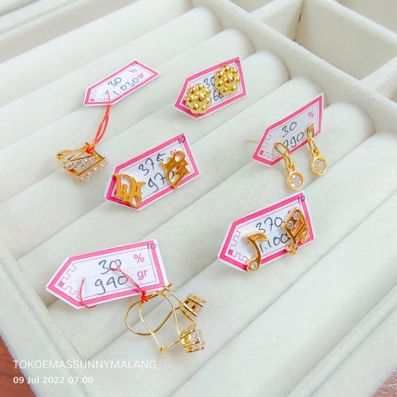 GIWANG ANTING MAHKOTA 300%/6K