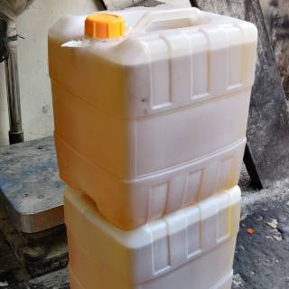 Minyak Goreng Curah 1 Derigen 17kg / 18 Liter Kualitas TOP READY