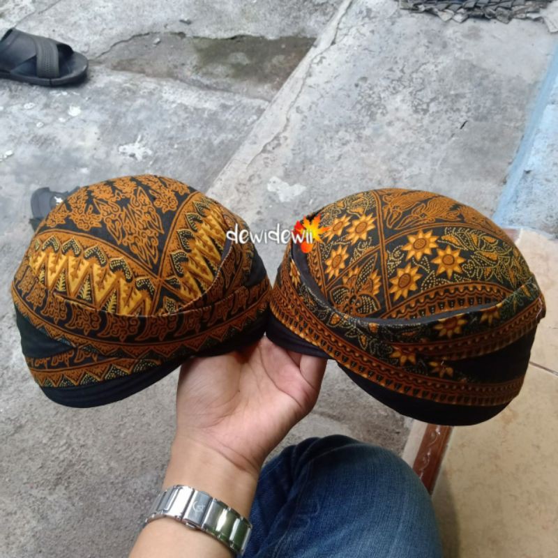 Blangkon Solo/ Blangkon Manggolo