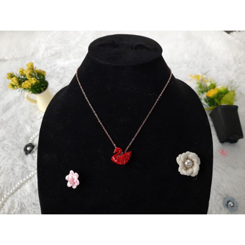 Kalung Angsa Titanium.Kalung Angsa Merah Lapis Emas