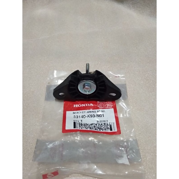 33140 K93 N01 BRACKET SETELAN LAMPU SCOPY FI ESP 2017-2020 ORIGINAL AHM