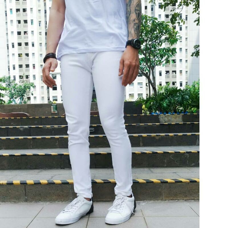 Celana jeans pria model slim fit - Celana jeans panjang Pria warna PUTIH - Slim fit jeans pria putih