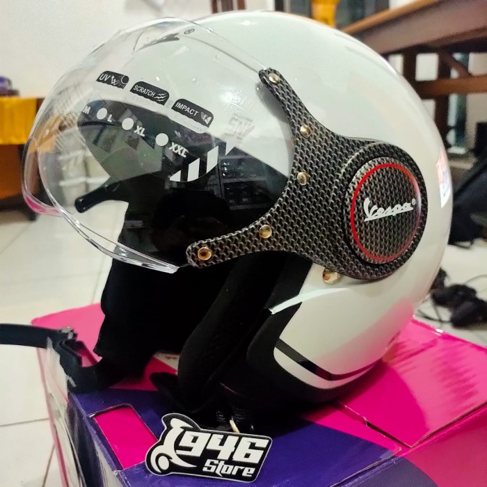 HELM PIAGGIO VESPA WHITE CARBON PUTIH ORIGINAL